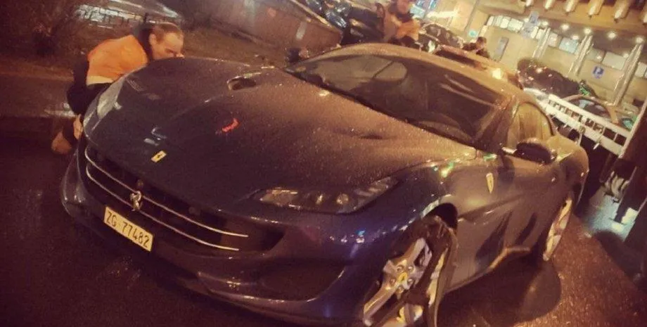 евакуація Ferrari у Києві