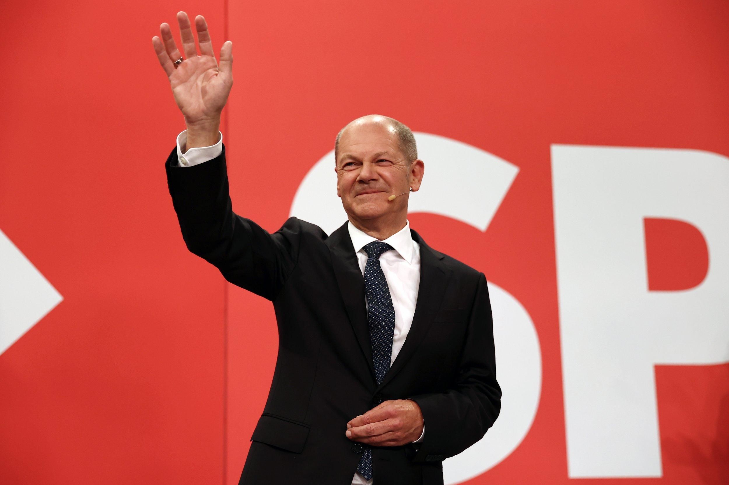 Олаф Шольц официально стал новым канцлером Германии