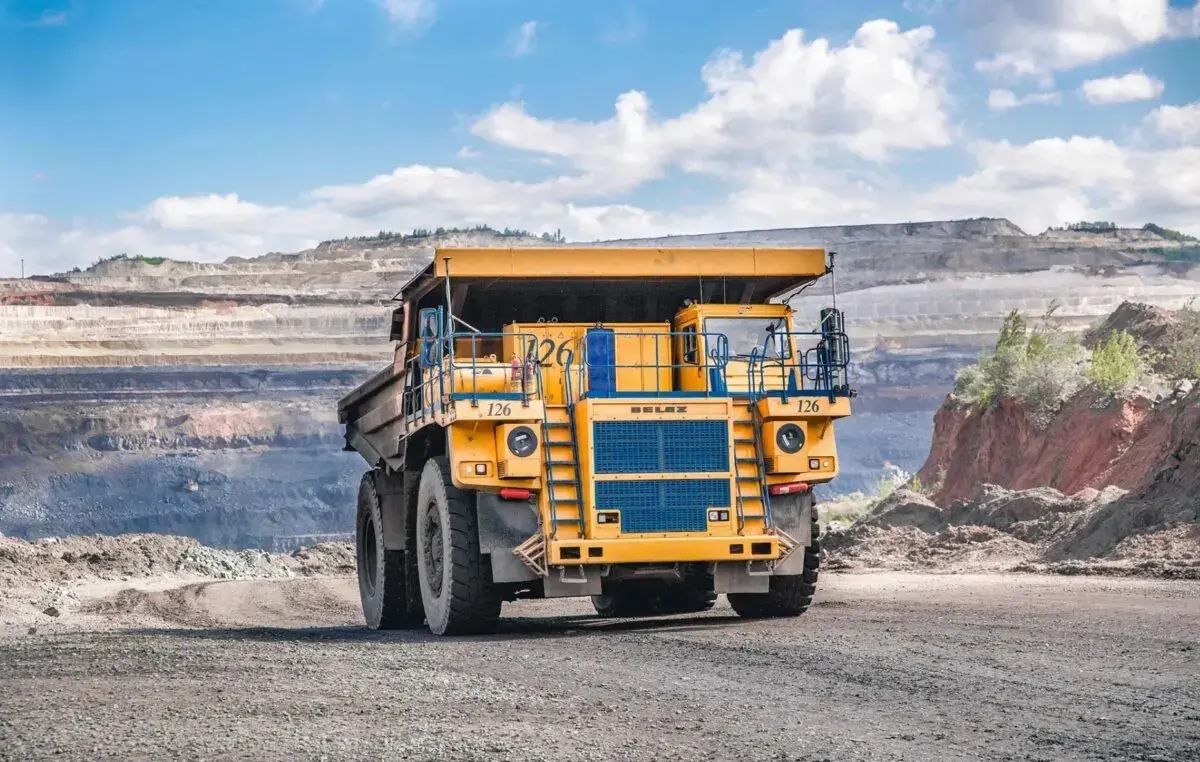 Украина отменяет ограничения на импорт автомобилей из Беларуси Украина отменяет ограничения на импорт автомобилей из Беларуси