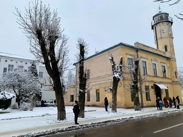 На Львівщині повідомили про замінування школи: дітей евакуювали