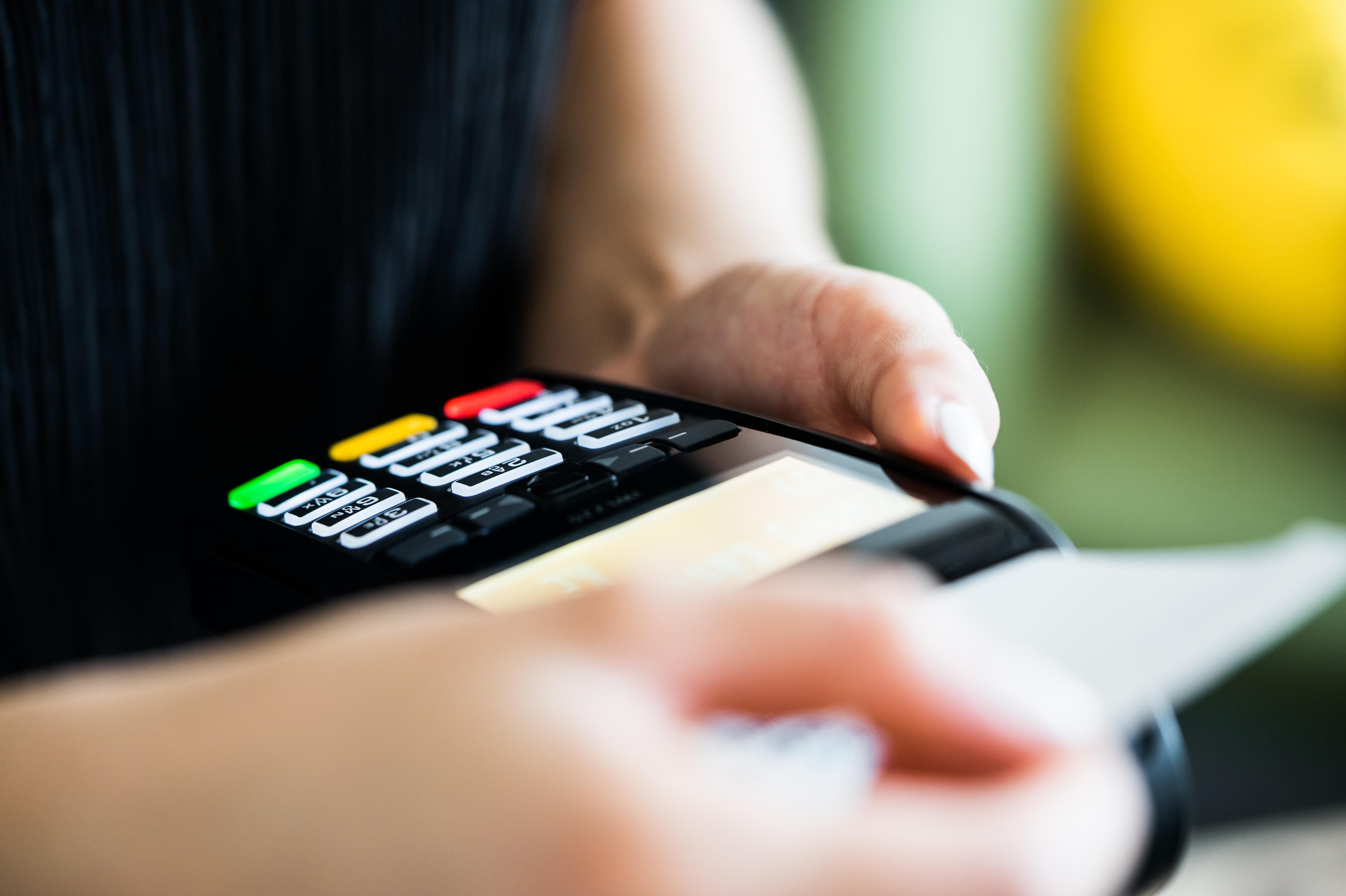 Ядерное оружие среди санкций, – Фурса об отключении SWIFT для России Ядерное оружие среди санкций, – Фурса об отключении SWIFT для России