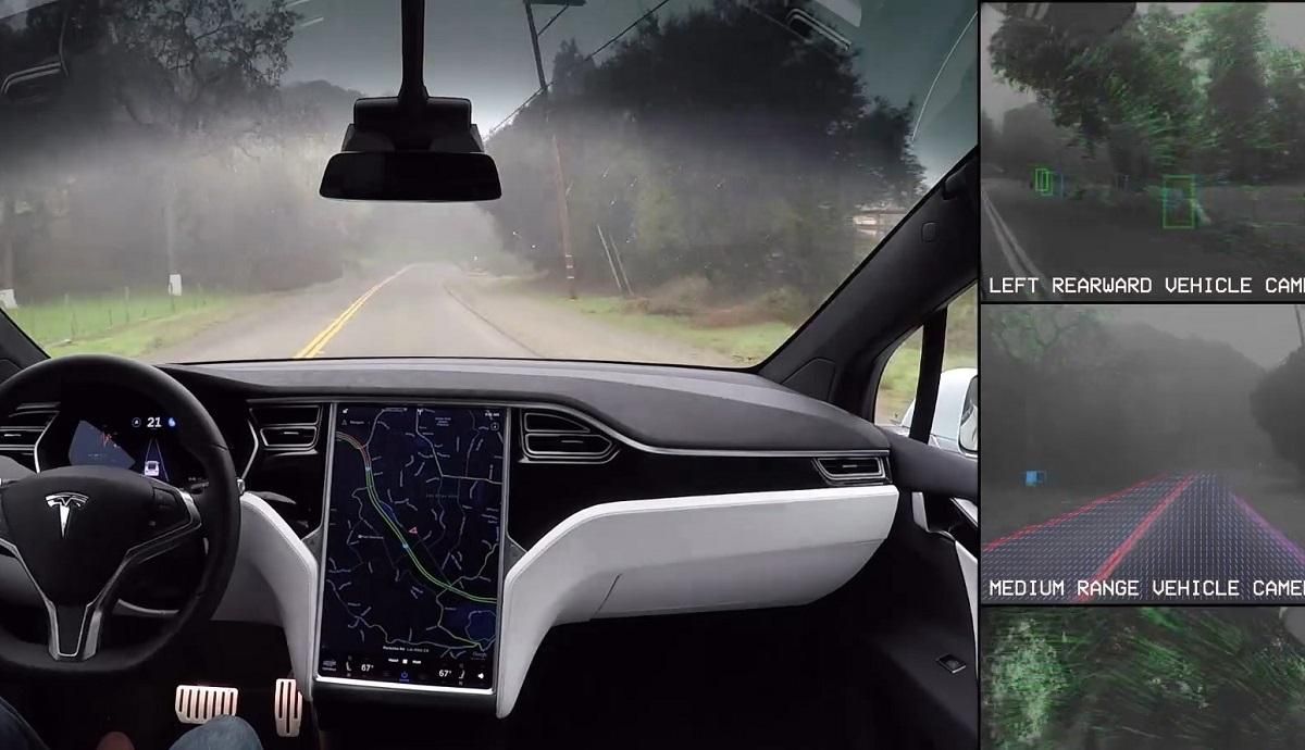СМИ: Tesla сфальшивила ролик с рекламой автопилота — во время съемок машина попала в аварию