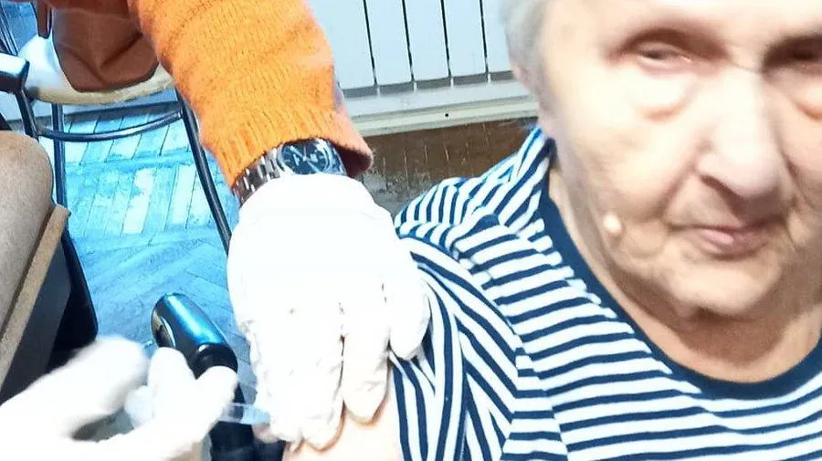 Вакцина жінка Вакцина жінка