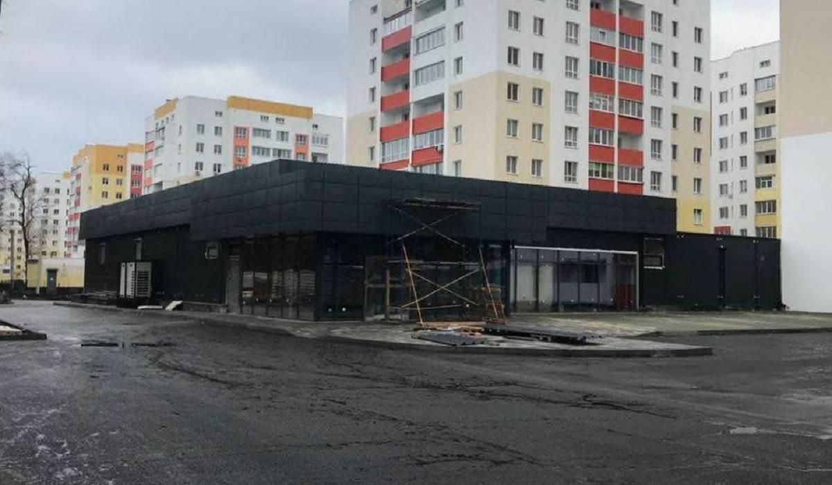 В Харькове к квартире достроили в 20 раз больше нее магазин и назвали это реконструкцией В Харькове к квартире достроили в 20 раз больше нее магазин и назвали это реконструкцией