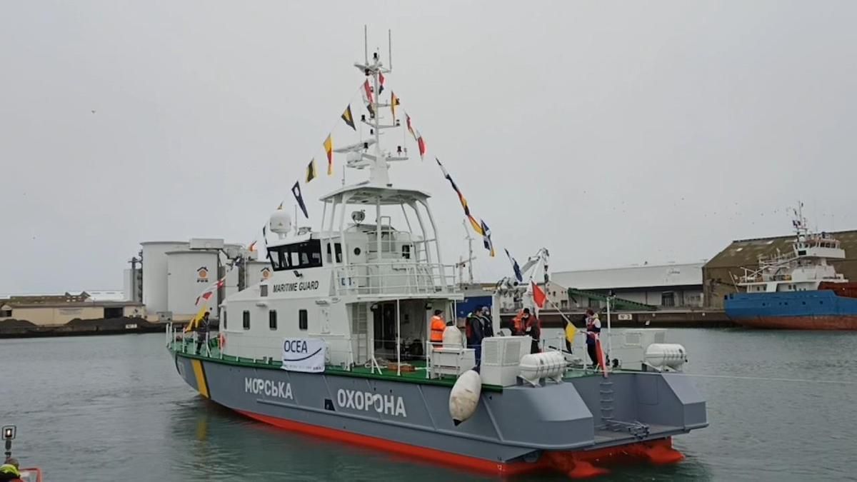 У Франції на воду спустили перший катер для охорони морських кордонів України - Україна новини - 24 Канал
