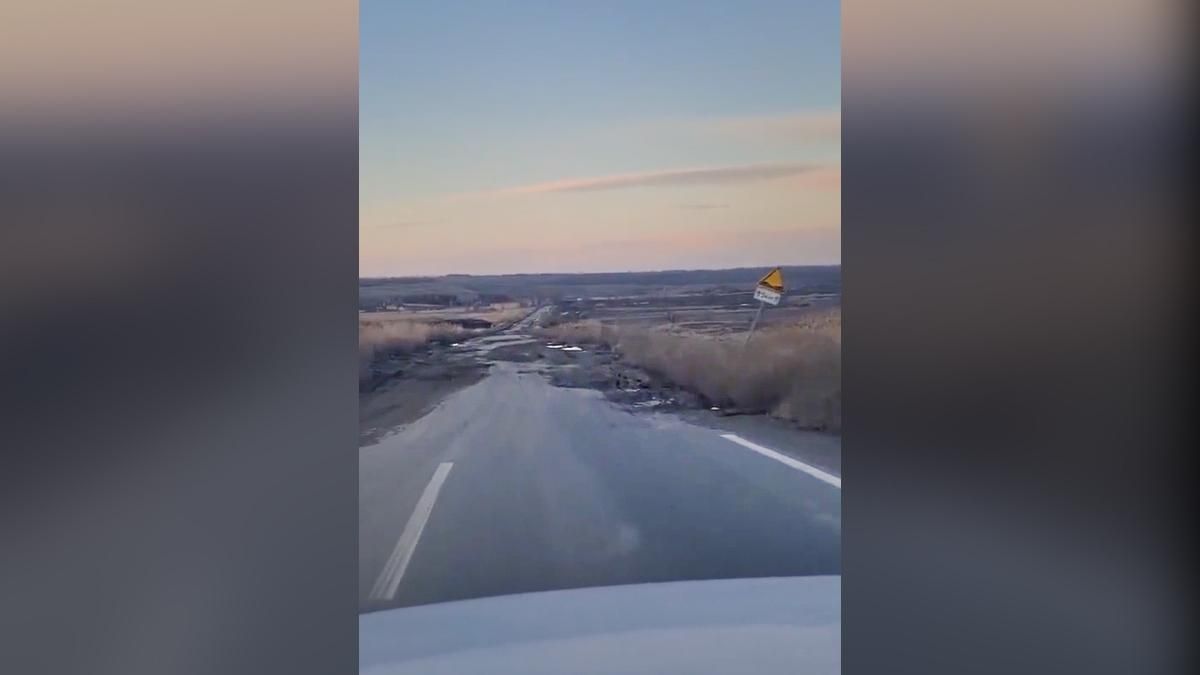 Далі не ремонтують: показали контраст між Харківщиною та Дніпропетровщиною – промовисте відео - Новини Харкова - Харків Далі не ремонтують: показали контраст між Харківщиною та Дніпропетровщиною – промовисте відео - Новини Харкова - Харків