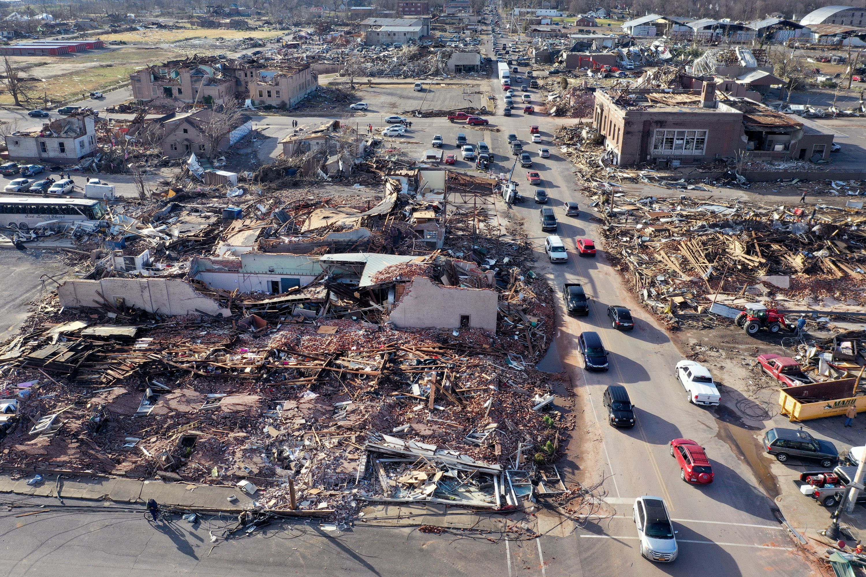 Торнадо в США 10 грудня 2021 – фото знищеного міста
