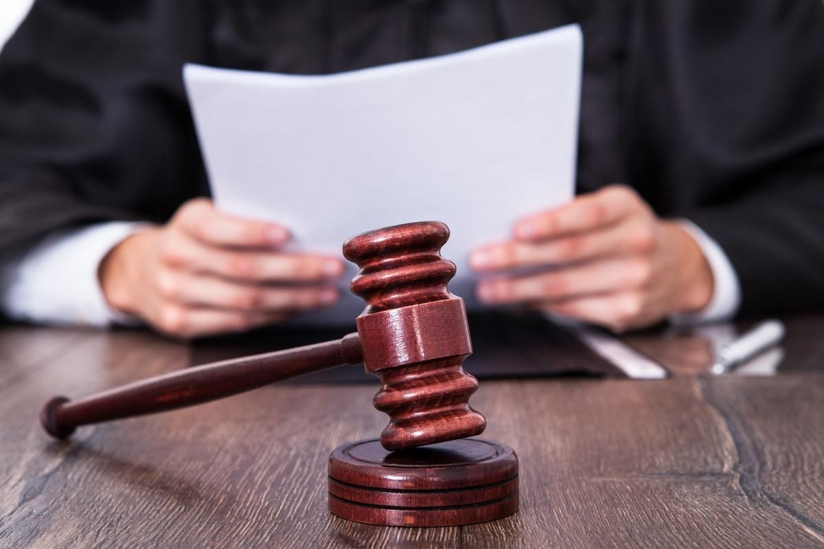 Суды возвращают на работу не всех отстраненных учителей Суды возвращают на работу не всех отстраненных учителей