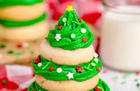 Новогодние сладости: рецепт десерта-елки к праздничному столу