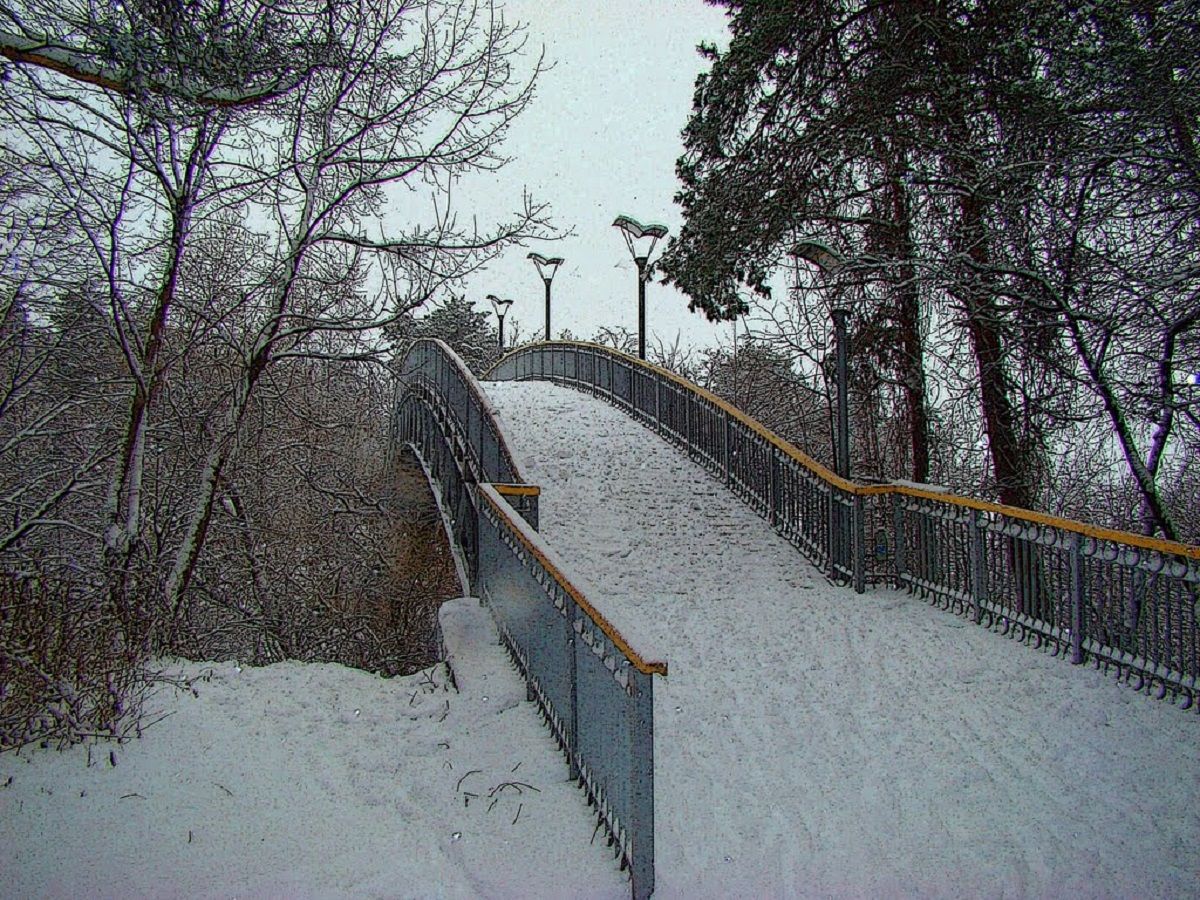 У Черкасах біля мосту кохання знайшли тіло молодої дівчини - Україна новини - 24 Канал У Черкасах біля мосту кохання знайшли тіло молодої дівчини - Україна новини - 24 Канал