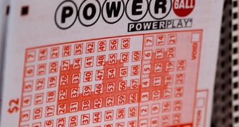 Украинцы могут официально побороться за 333 миллиона долларов в лотерее США Powerball в субботу