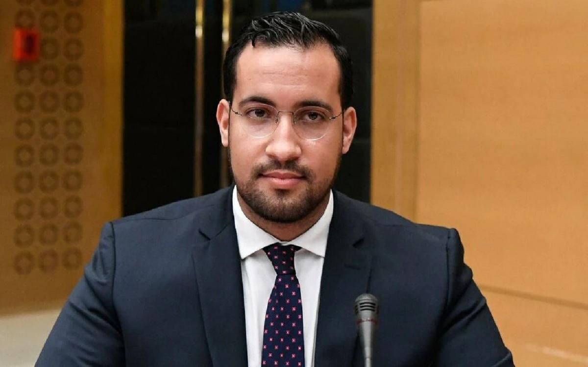 У Франції через контракт з Росією затримали ексспівробітника адміністрації Макрона, – ЗМІ - Новини Росія - 24 Канал У Франції через контракт з Росією затримали ексспівробітника адміністрації Макрона, – ЗМІ - Новини Росія - 24 Канал