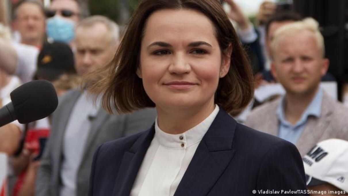 Я буду продолжать защищать человека, которого люблю, – Тихановская ответила на приговор мужу
Я буду продолжать защищать человека, которого люблю, – Тихановская ответила на приговор мужу