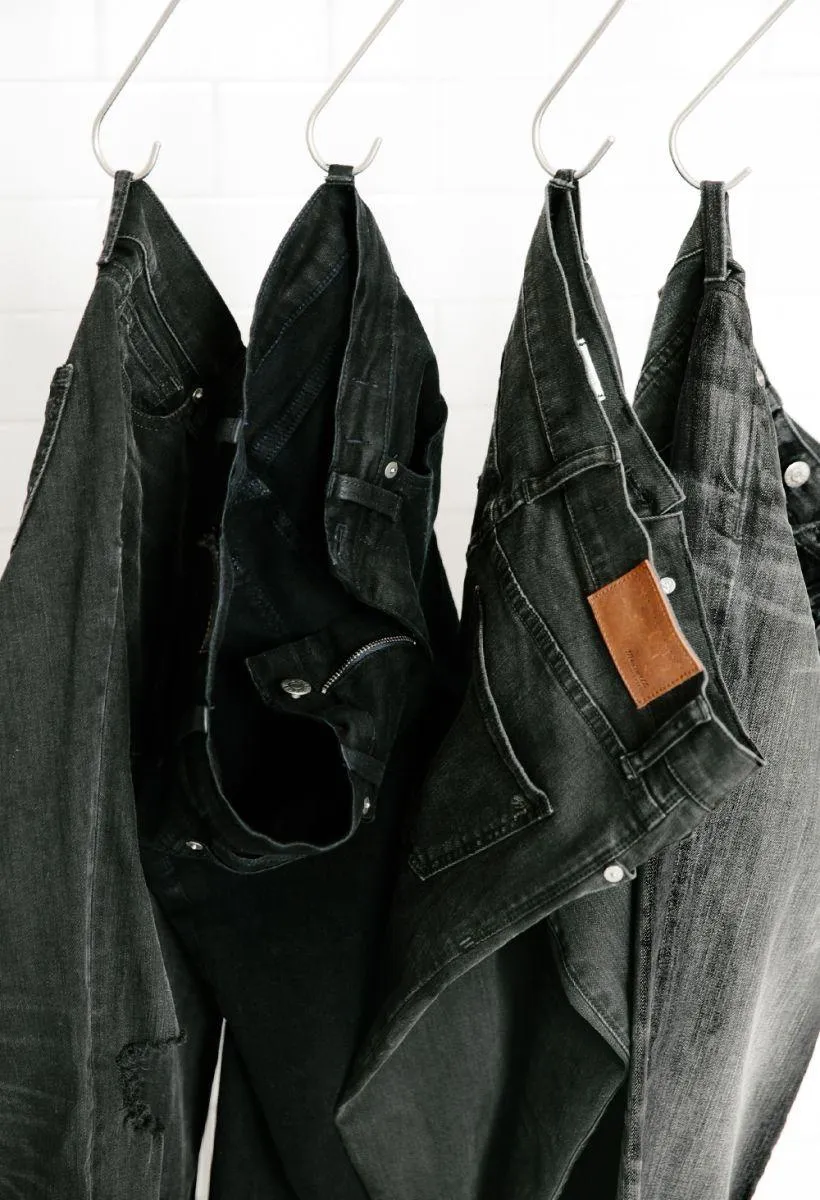 Чорний одяг Чорний одяг