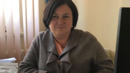 Вернется в школу: суд на Львовщине отменил приказ об отстранении невакцинированной учительницы