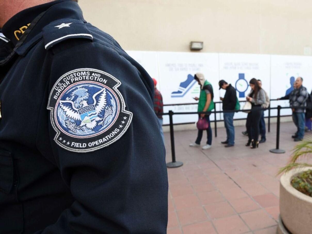 Российских мигрантов со стрельбой задержали на границе США и Мексики