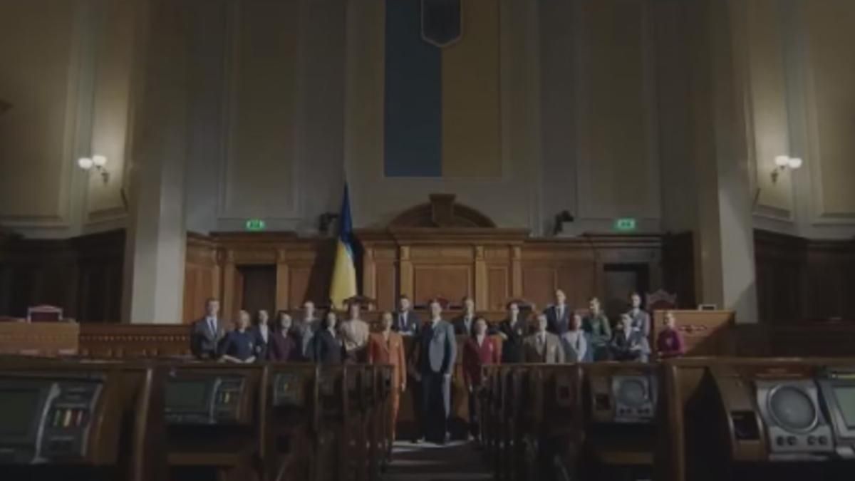 Канал "Рада" открестился от ролика с политтехнологом Петровым в парламенте