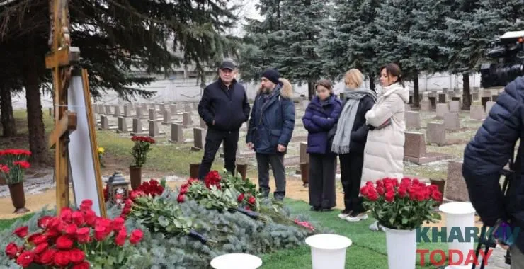 Софія Кернес, Оксана Гайсинська, Кернес, пам'ять, панахида, роковини смерті Кернеса, кладовище, 15 грудня 2021 
