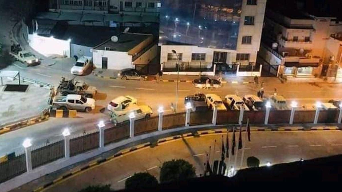 У Лівії озброєні люди атакували й захопили урядові будівлі, – ЗМІ - 24 Канал