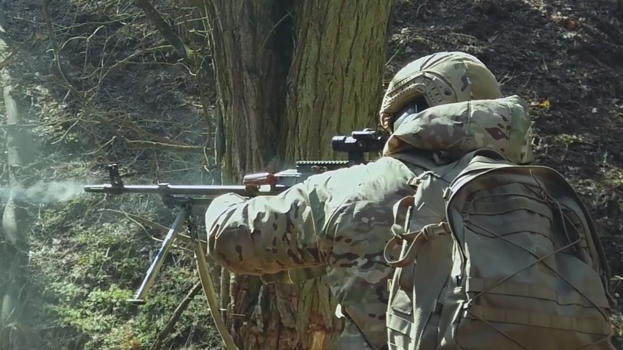 "Доброго вечора, ми з України": СБУ показала видовищне відео з тренувань - Україна новини - 24 Канал "Доброго вечора, ми з України": СБУ показала видовищне відео з тренувань - Україна новини - 24 Канал