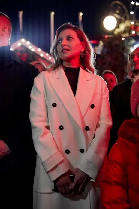 Олена Зеленська на відкриті новорічного містечка Олена Зеленська на відкриті новорічного містечка