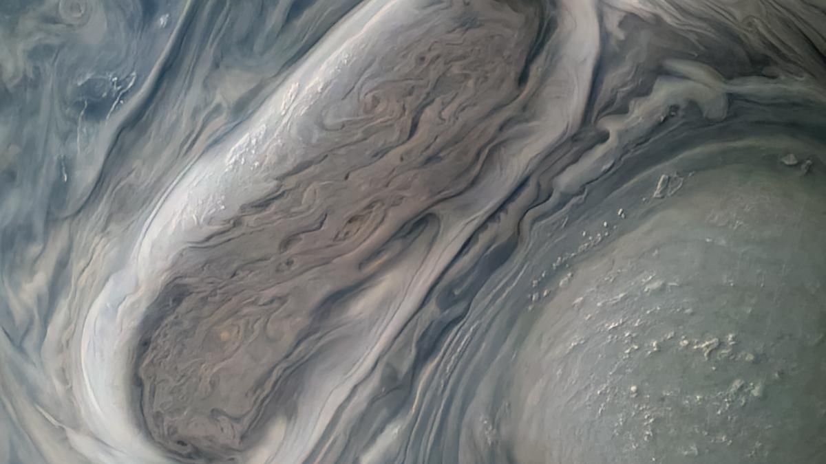 Космический зонд NASA "услышал" спутник Юпитера Космический зонд NASA "услышал" спутник Юпитера