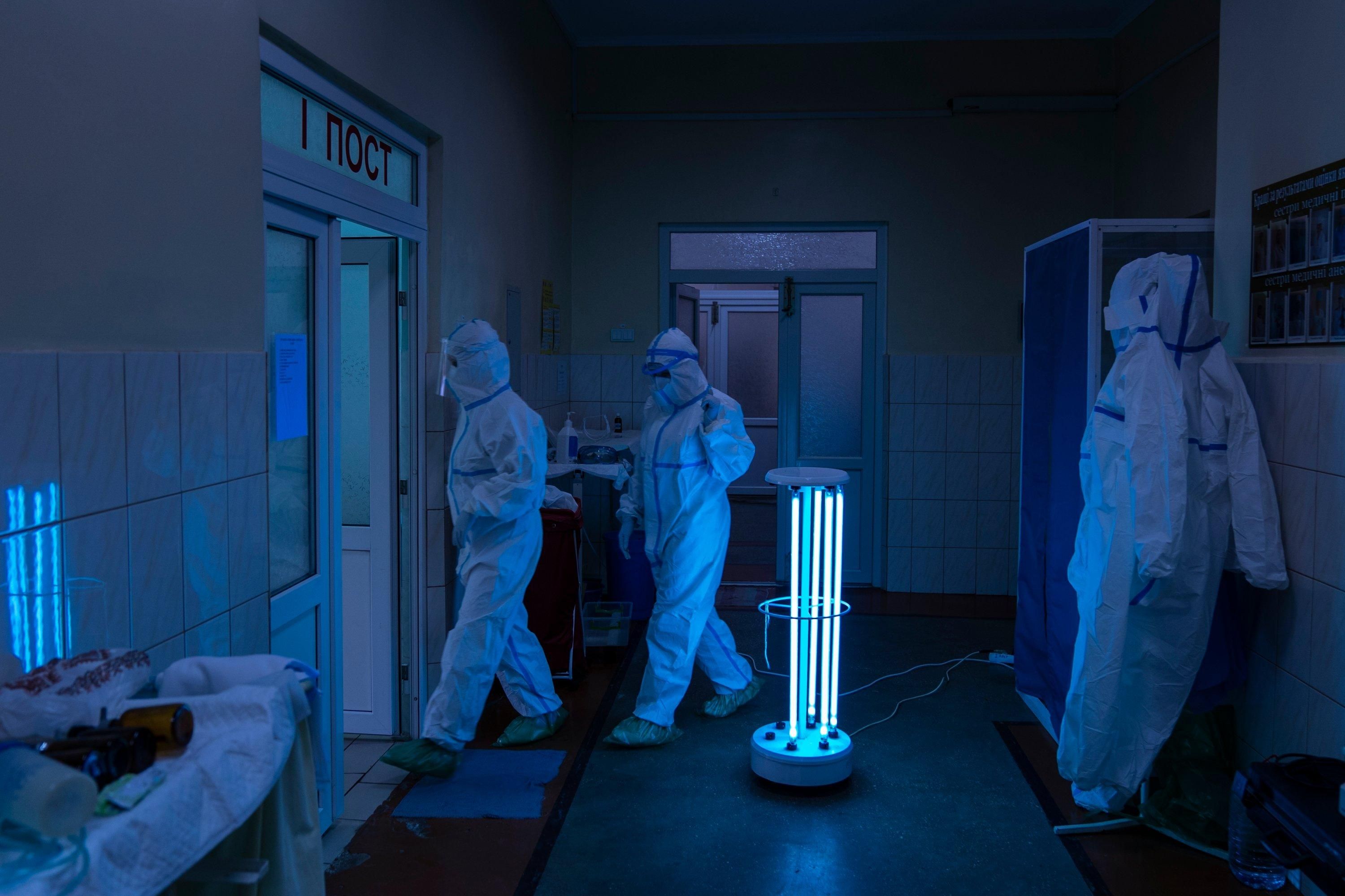 Коронавирус в Украине: за сутки обнаружили более 2,5 тысячи больных Коронавирус в Украине: за сутки обнаружили более 2,5 тысячи больных