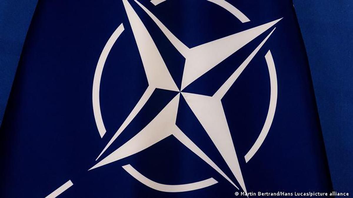 Росія пригрозила військовою відповіддю, якщо НАТО "продовжуватиме наступати" - Новини Росії і України - 24 Канал