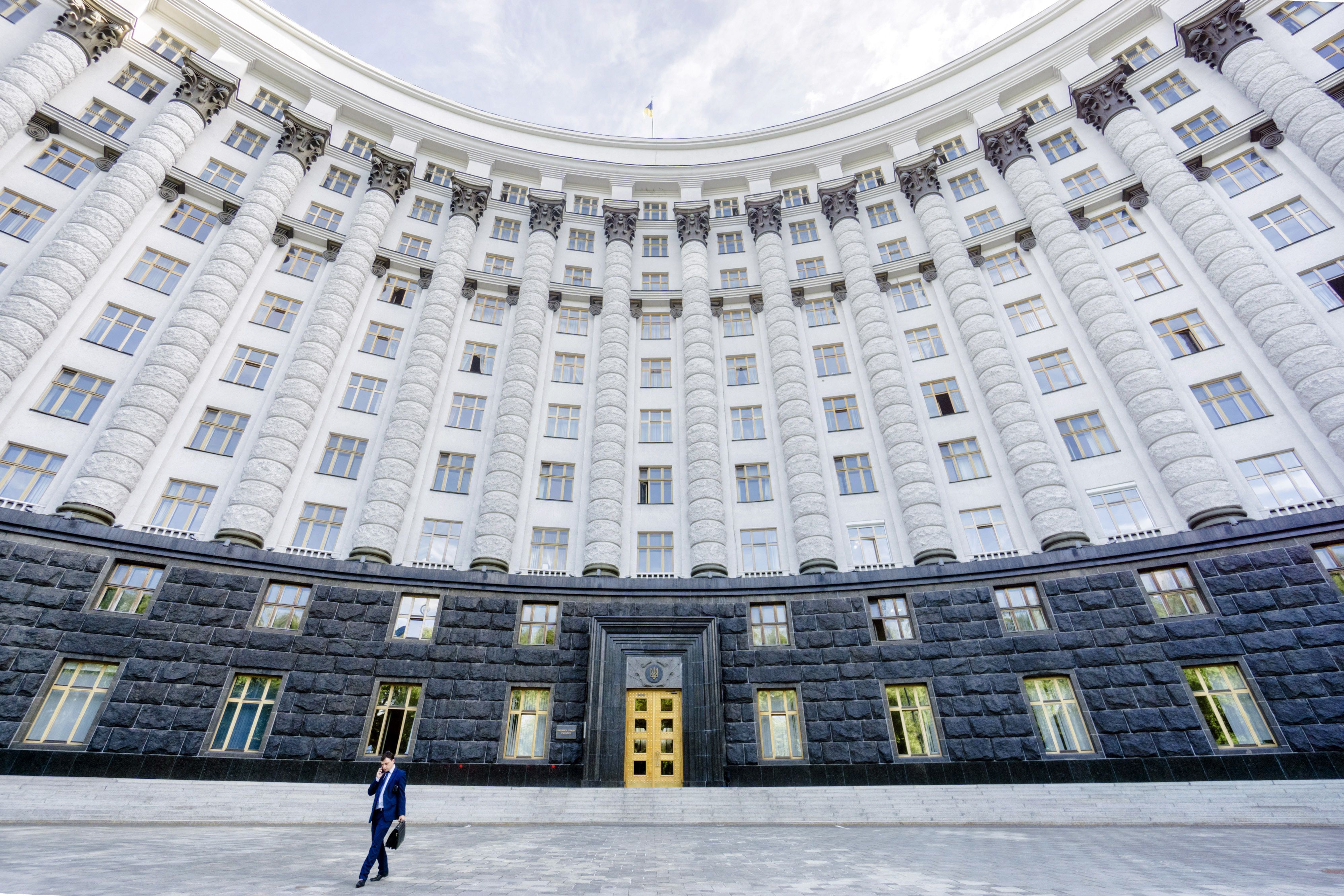 Українці підтримують розпуск Ради і відставку Кабміну: результати опитування - 24 Канал