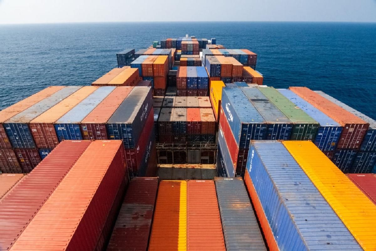 У Мадагаскара затонуло судно: 17 жертв и более 60 пропавших без вести У Мадагаскара затонуло судно: 17 жертв и более 60 пропавших без вести