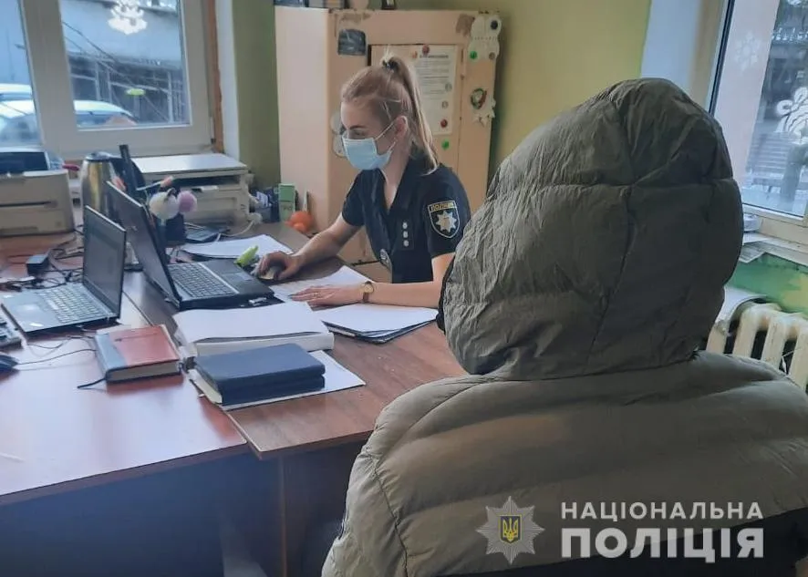 На Львівщині чоловік вбив односельця і викликав поліцію: сказав, що він просто впав