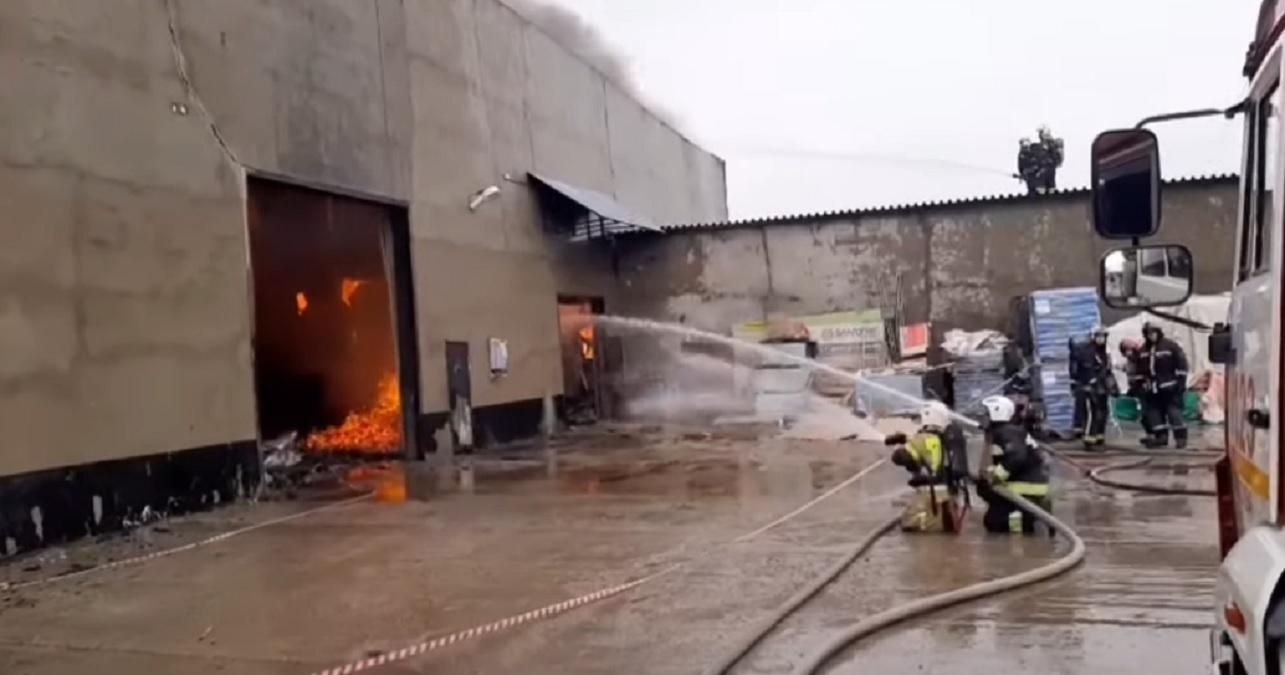 У Росії спалахнула військова частина - Новини росії - 24 Канал У Росії спалахнула військова частина - Новини росії - 24 Канал