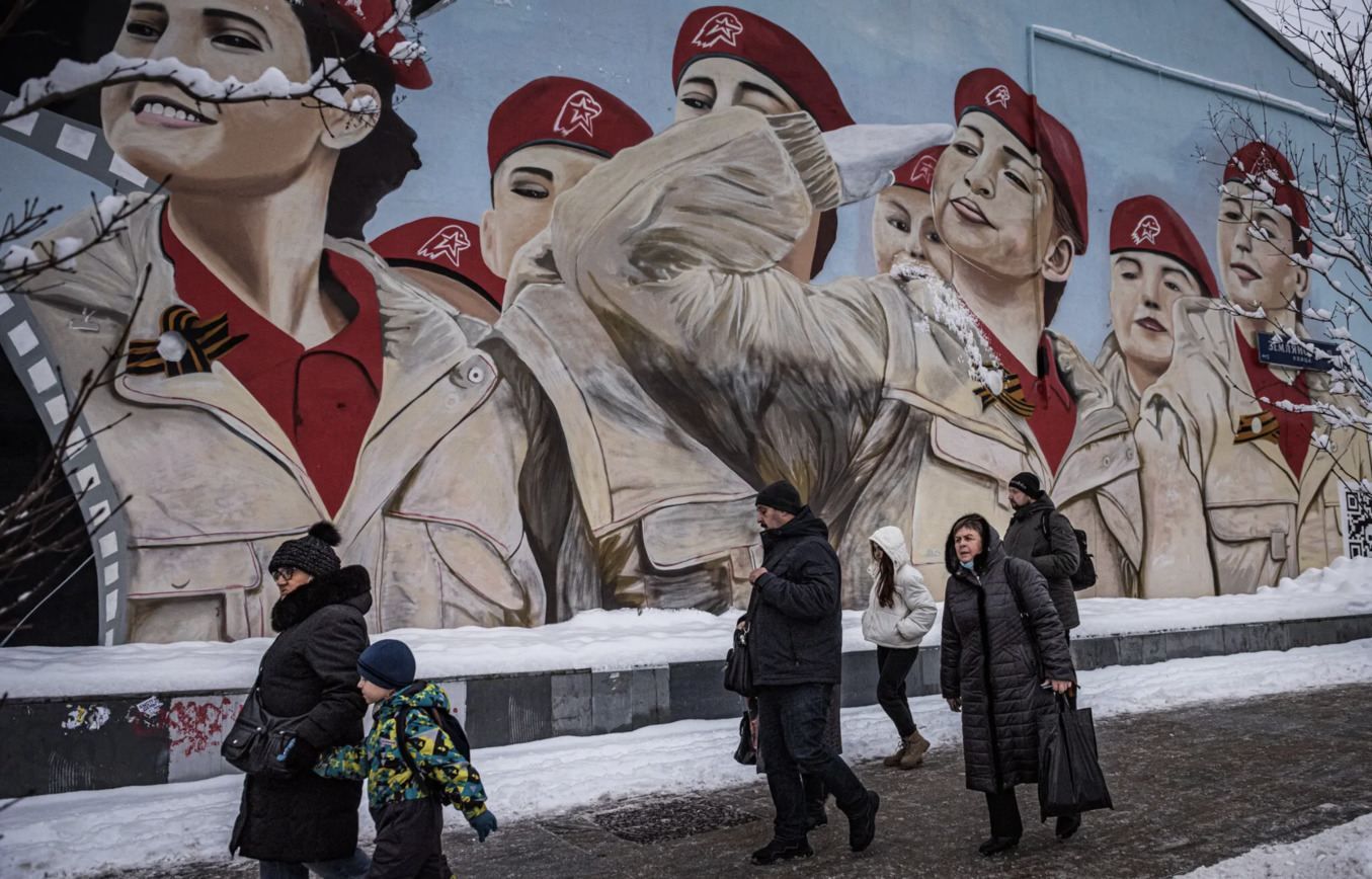 Росія готує дітей та дорослих до можливого початку бойових дій, – The New York Times - 24 Канал Росія готує дітей та дорослих до можливого початку бойових дій, – The New York Times - 24 Канал