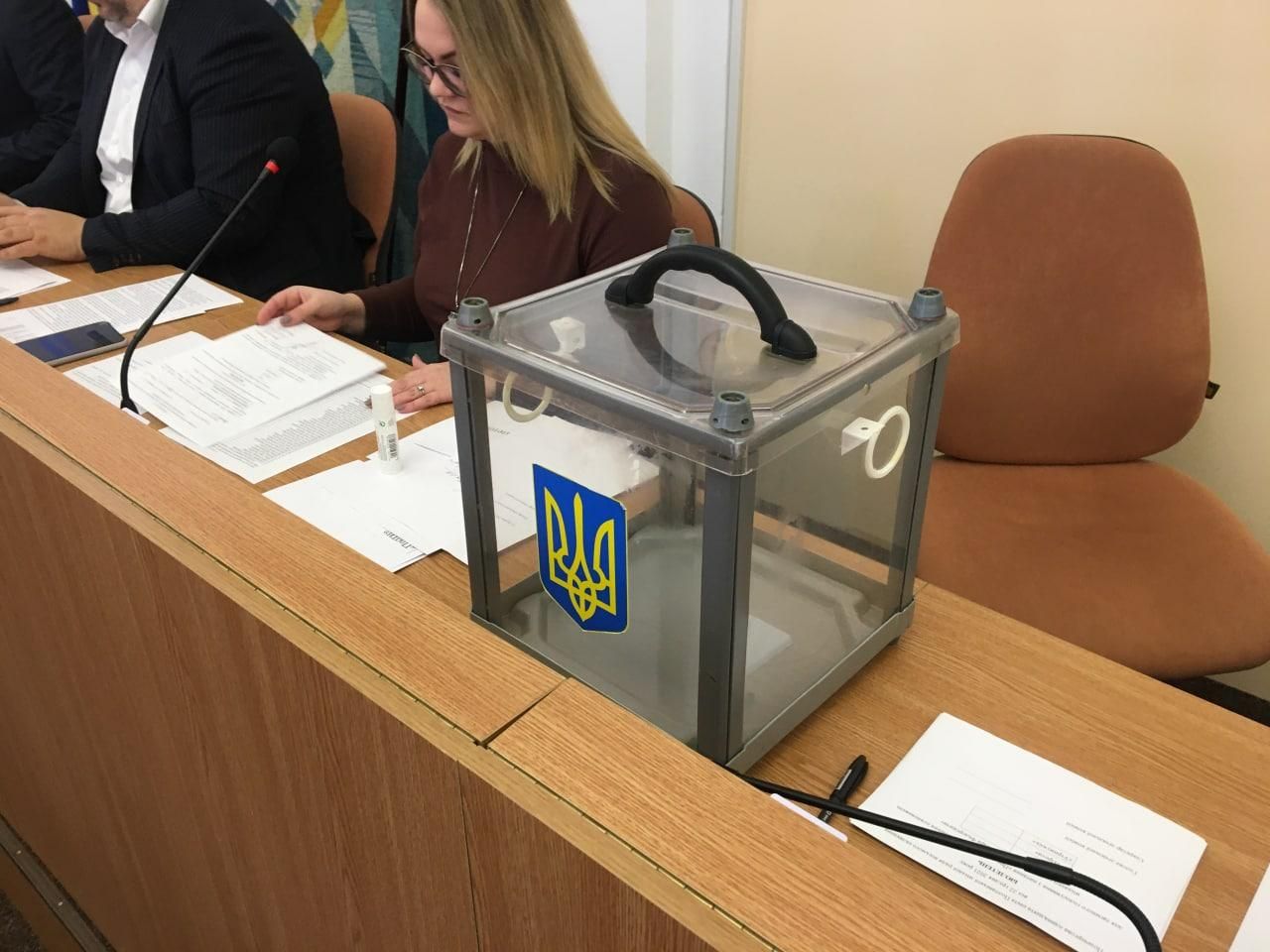 Повановаження скандального мера Полтави Мамая не змогли достроково припинити - 24 Канал Повановаження скандального мера Полтави Мамая не змогли достроково припинити - 24 Канал