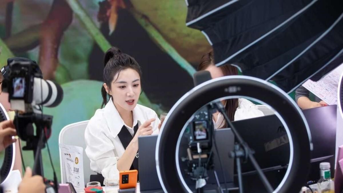 Не сплачувала податки: блогерку оштрафували на 210 мільйонів доларів - Бізнес Не сплачувала податки: блогерку оштрафували на 210 мільйонів доларів - Бізнес