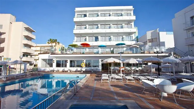 Переваги пляжного відпочинку в Іспанії Переваги пляжного відпочинку в Іспанії