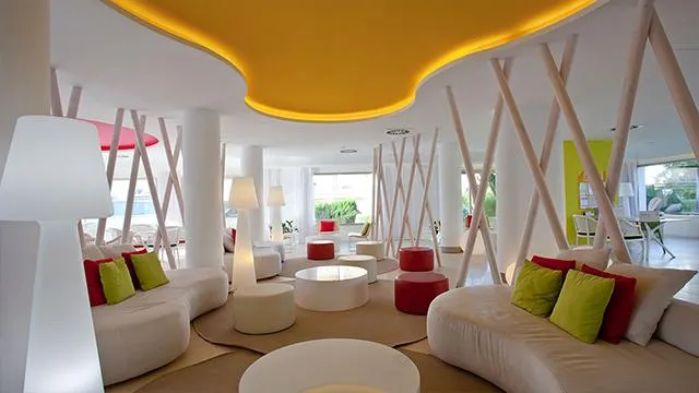 Переваги пляжного відпочинку в Іспанії Переваги пляжного відпочинку в Іспанії