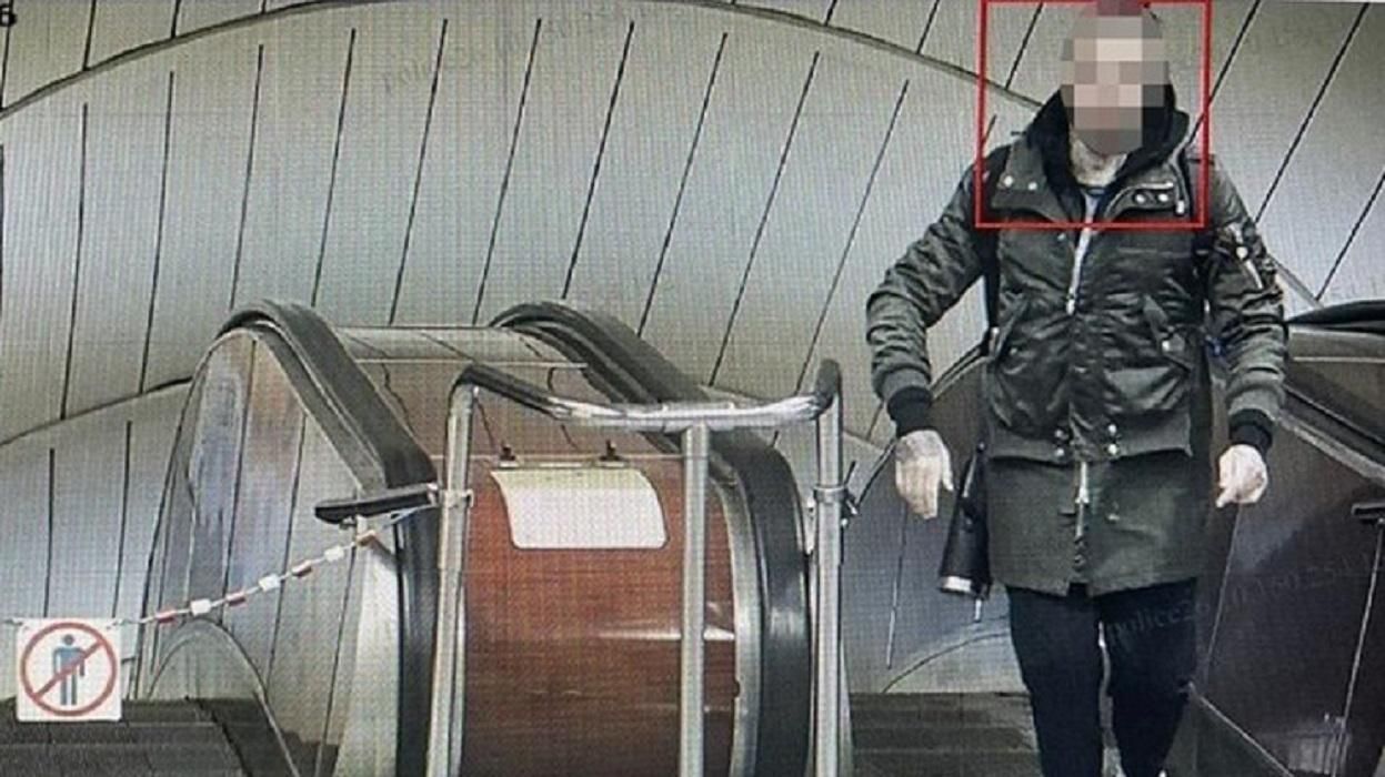 В Киеве будут судить иностранца, устроившего дебош с оружием в метро