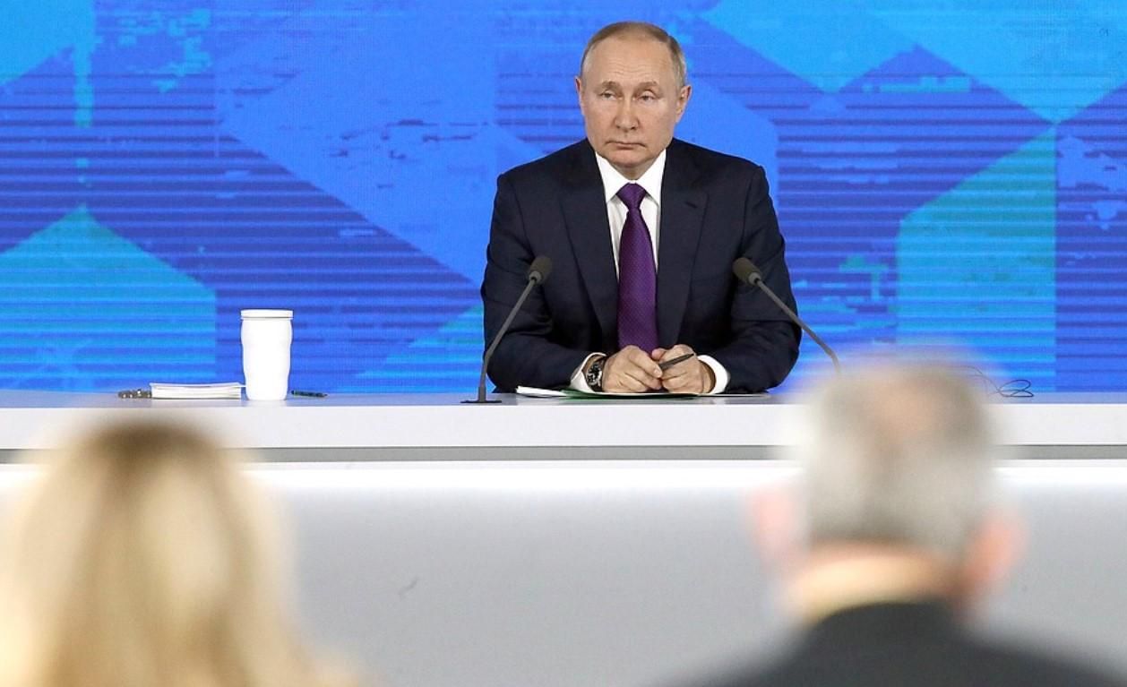 Слова Путина предшествуют войне, – Фейгин о пресс-конференции главы Кремля