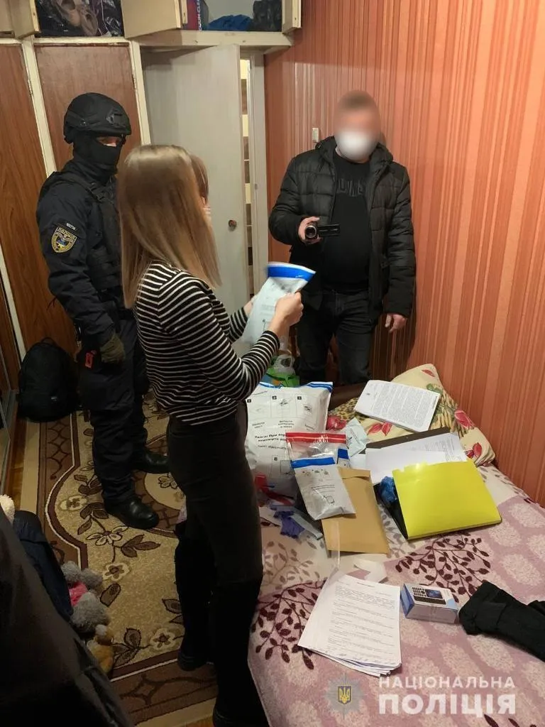Вибух в Софіївській Борщагівці, у двір кинули гранату Вибух в Софіївській Борщагівці, у двір кинули гранату