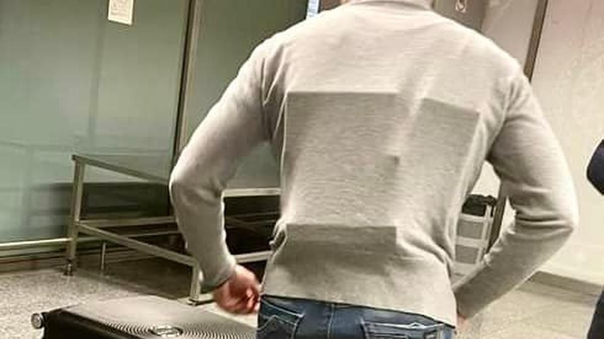 В "Борисполе" задержали контрабандиста, который привязал к себе 6 коробок с iPhone 13 - Криминальные новости Украины - Киев В "Борисполе" задержали контрабандиста, который привязал к себе 6 коробок с iPhone 13 - Криминальные новости Украины - Киев