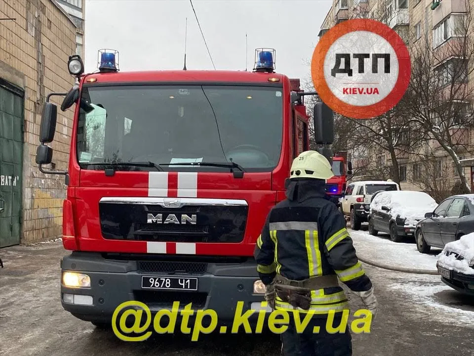 пожежа на Вишгородській у Києві