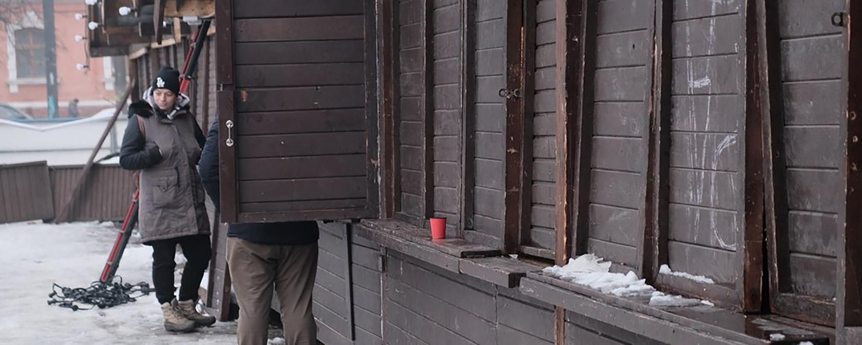 В Рождественском городке в Черновцах произошел пожар: есть пострадавшая В Рождественском городке в Черновцах произошел пожар: есть пострадавшая