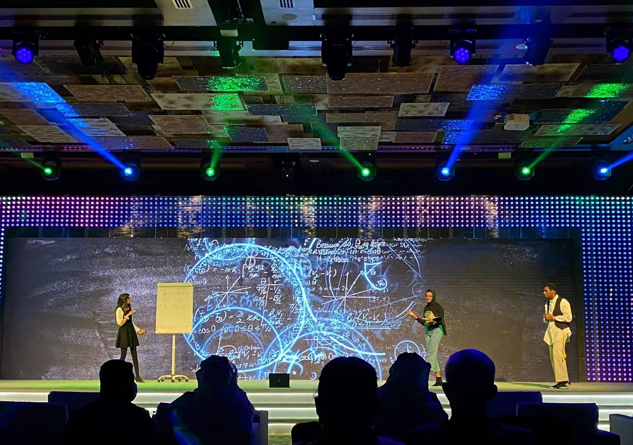 Украинские школьники получили 6 наград на международной научной олимпиаде в ОАЭ Украинские школьники получили 6 наград на международной научной олимпиаде в ОАЭ