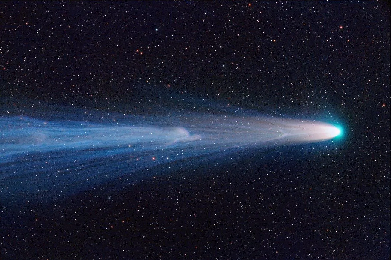 Комета Леонарда