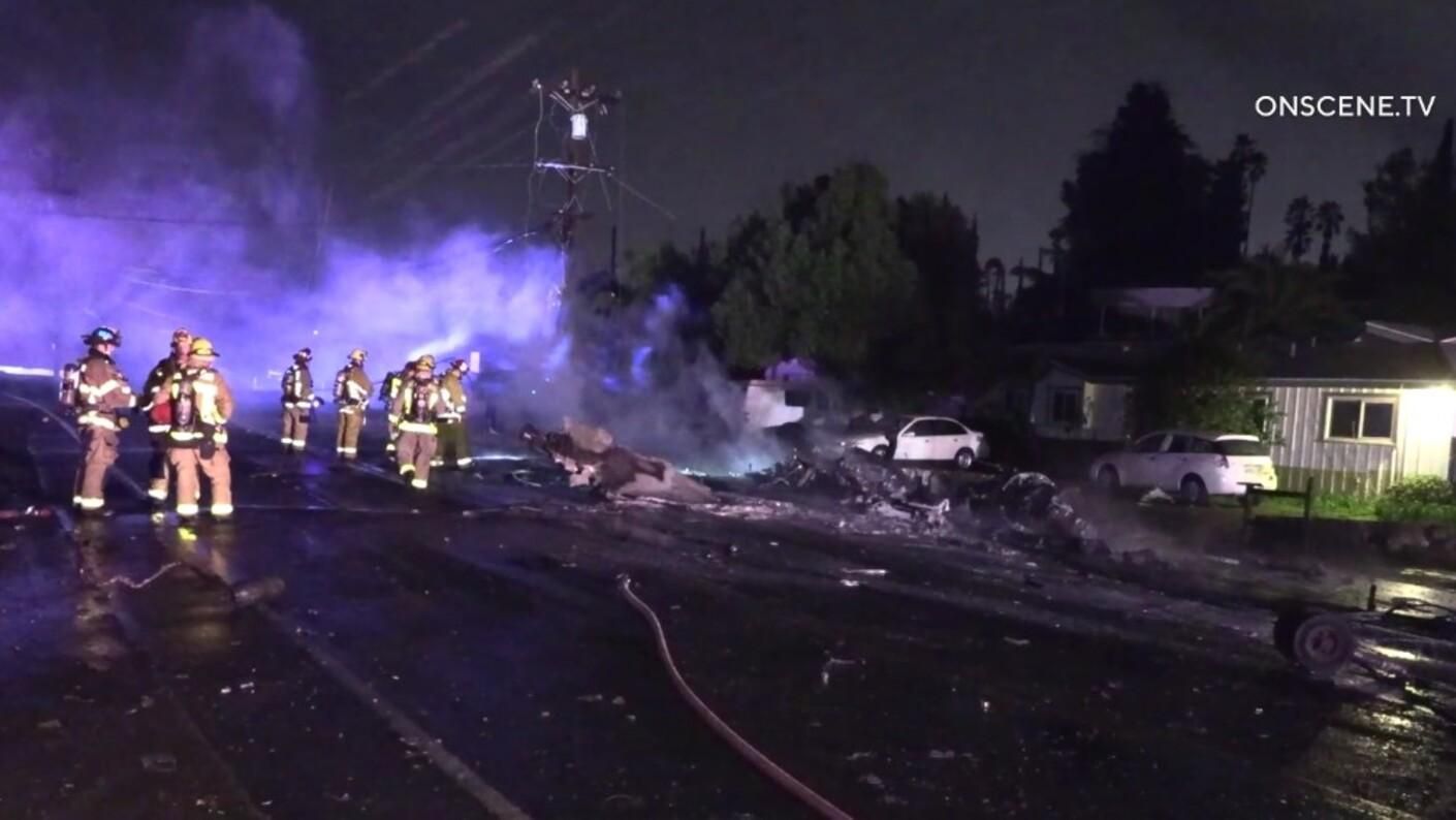 У Каліфорнії розбився приватний літак: відео й фото з місця катастрофи - 24 Канал