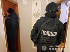 Банда из Украины получила подозрение за продажу малышей иностранцам