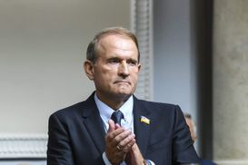 СНБО ввел санкции против медиахолдингов Медведчука, Козака и Шуфрича