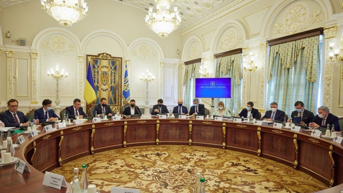 Що розглядатиме РНБО 30 грудня: ЗМІ оприлюднили список - 24 Канал Що розглядатиме РНБО 30 грудня: ЗМІ оприлюднили список - 24 Канал