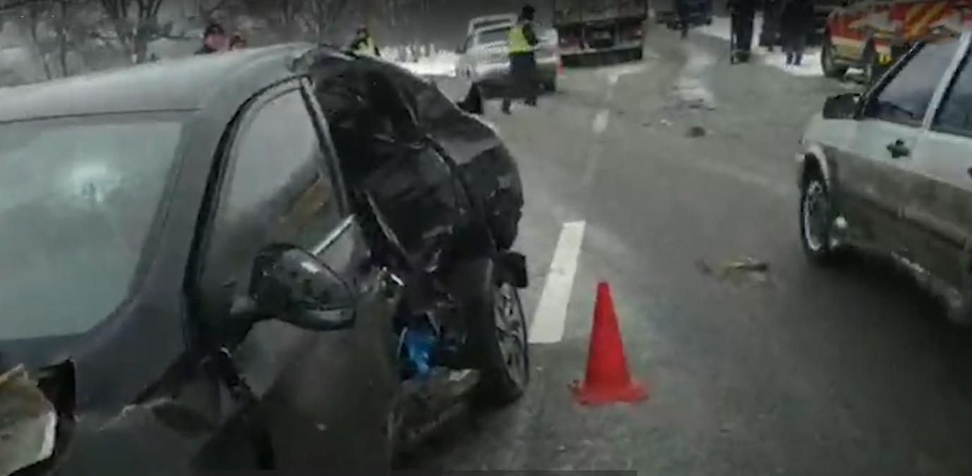 6-місячна дівчинка загинула в потрійній ДТП на Харківщині – відео з місця події - Свіжі новини Харкова - Харків 6-місячна дівчинка загинула в потрійній ДТП на Харківщині – відео з місця події - Свіжі новини Харкова - Харків